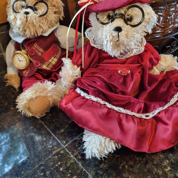 Vintage Pair of Dan Dee bears - such a cute homey couple!! - Picture 1 of 2